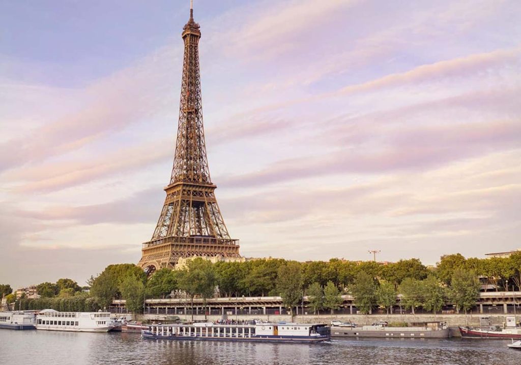 Creating Lasting Memories: Expert Photography Tips for Stunning Parisian Shots